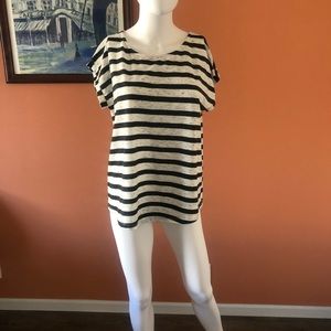 BAR BY MELIS KOZAN gray and black striped dressy t-shirt